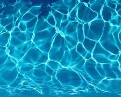 Entretenir une piscine en été