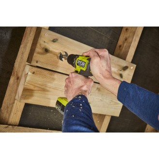 Perceuse-visseuse à percussion Brushless 18V ONE+™ + compresseur