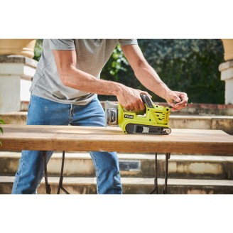 Ponceuse à bande 18V ONE+™